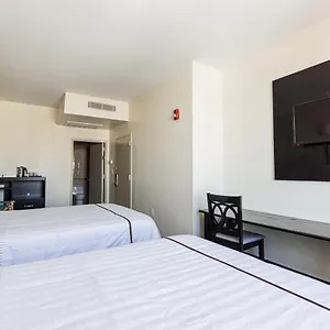 *** Hotel Astoria Laguardia Estados Unidos da América